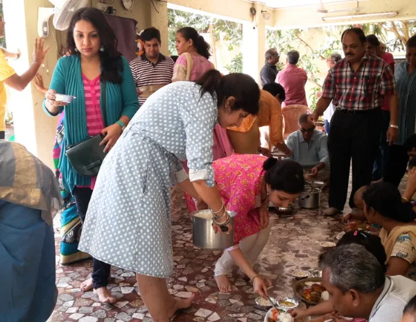 Connect-Ticket events Connect-Ticket kitchens is when members sponsor a meal for the less privileged